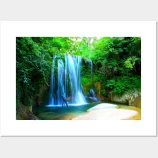 Long-exposure shot of Cascata "de lu Vagnatò" in Sarnano Posters and Art